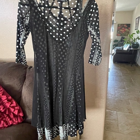 Fun Dress - Picture 4 of 5